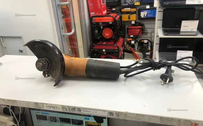 Угловая шлифмашина ВИХРЬ УШМ-125/800