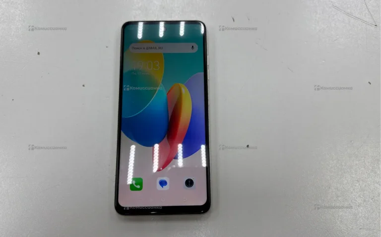 Tecno Spark Go 3/64 ГБ