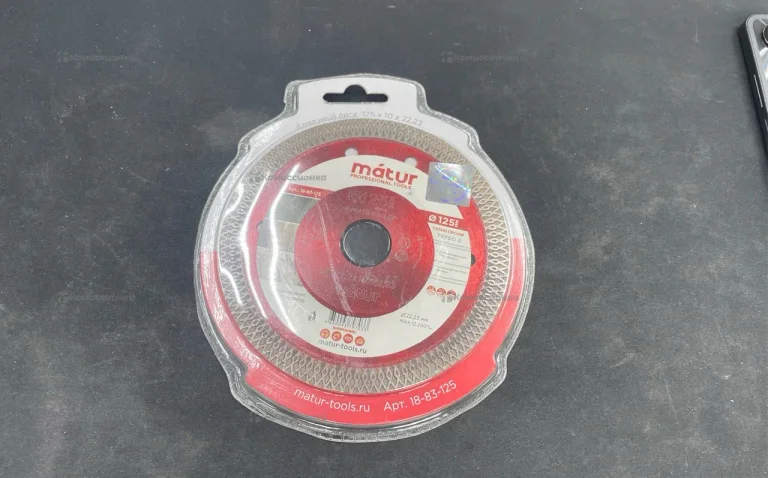 Диск алмазный для резки керамической плитки.