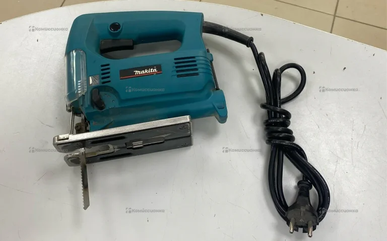 Электролобзик makita 4324