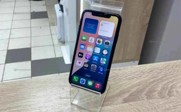 Apple iPhone XR 3/64 ГБ