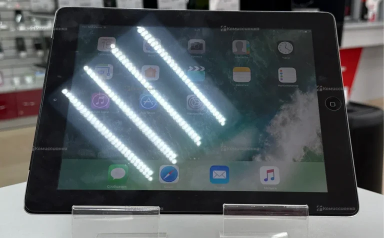 Планшет Apple iPad 4 Wi-Fi + Cellular 32 ГБ