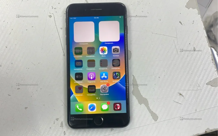 Apple iPhone 8 Plus 3/64 ГБ