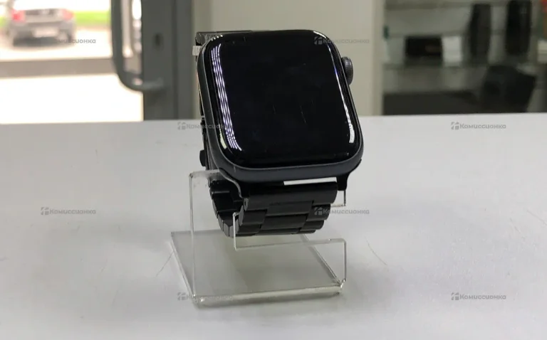 Часы  Apple Watch 4 44m