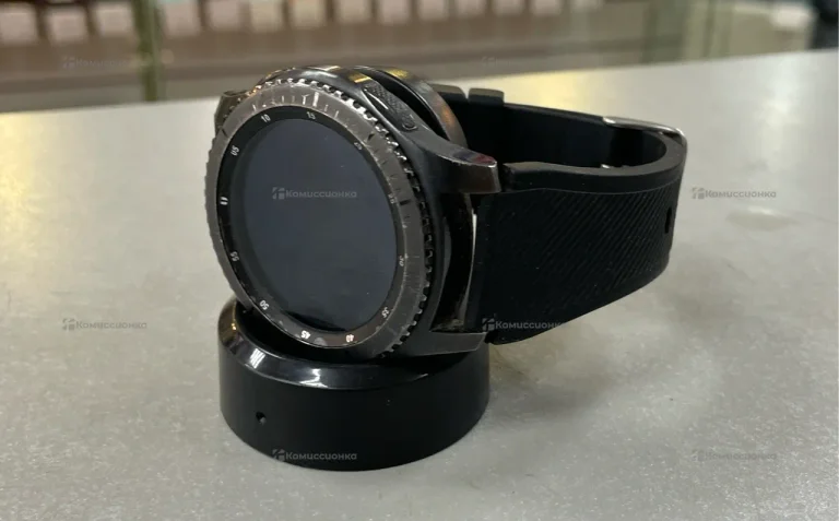 Часы  Samsung S3 Frontier