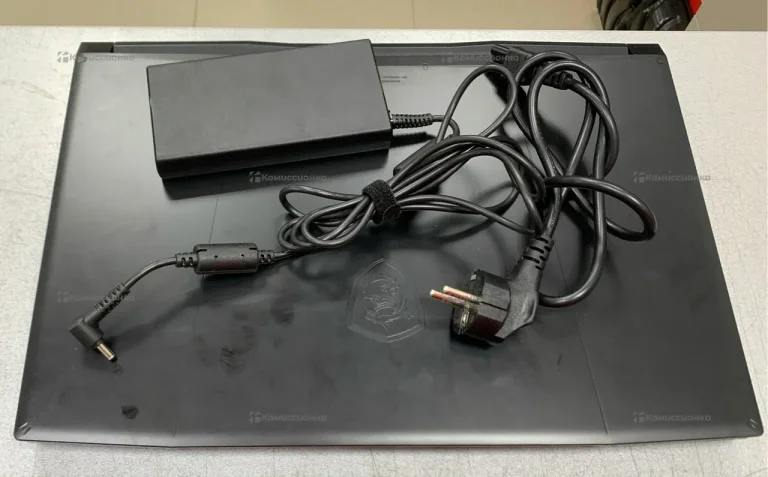 Ноутбук  MSI Katana 17 B12U