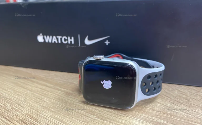 Часы Apple Watch 4 40mm