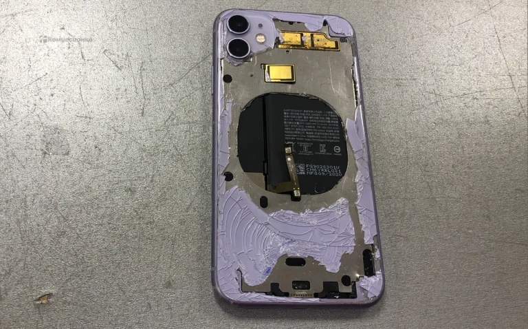 Apple iPhone 11 4/128 ГБ