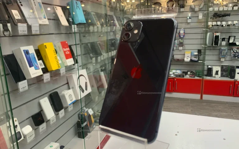 Apple iPhone 11 4/64 ГБ