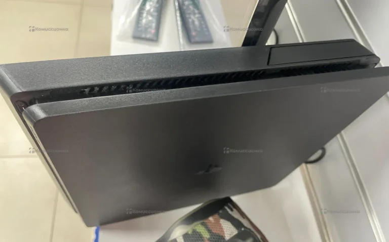 Приставка PS4. приставка PS4 slim 500Gb