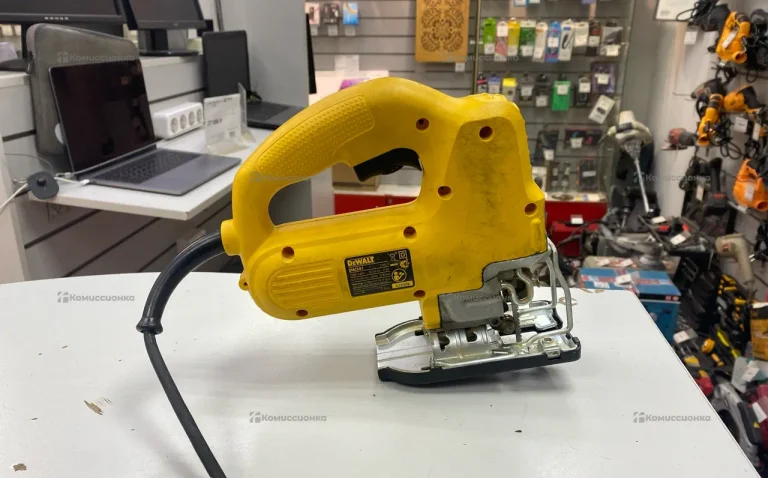 Электролобзик dewalt DW341K