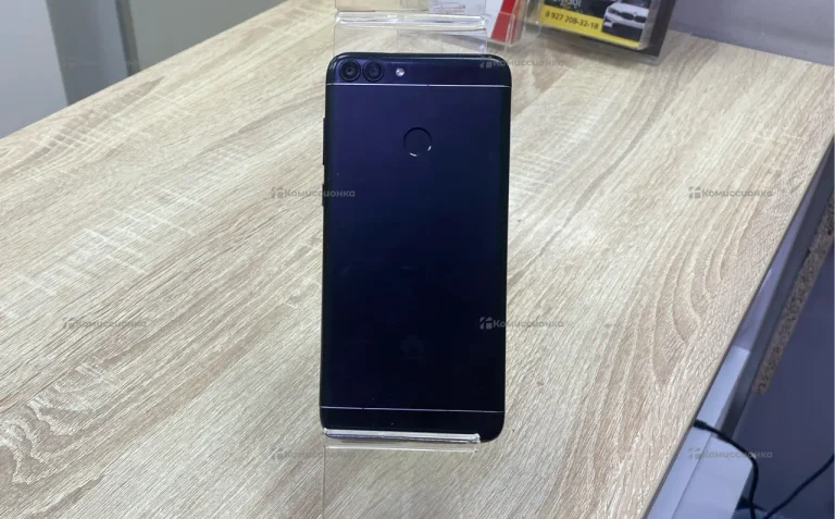 Huawei P smart 3/32 ГБ