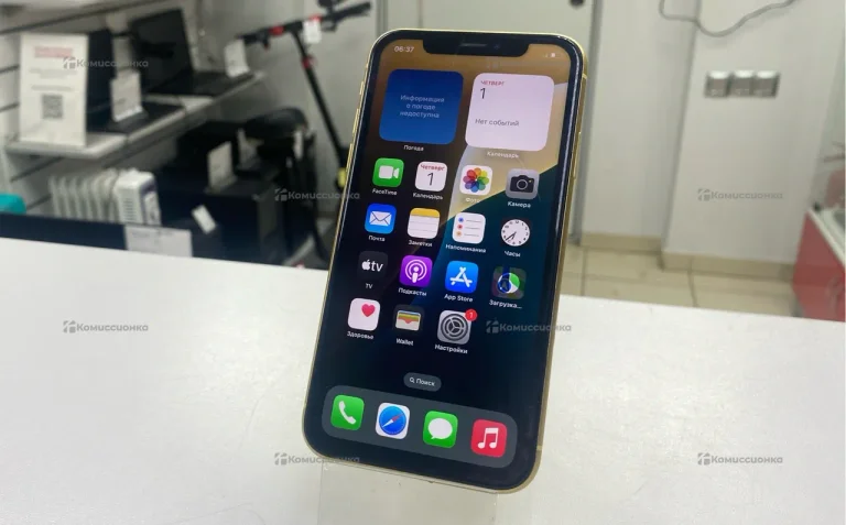 Apple iPhone XR 3/64 ГБ 79%