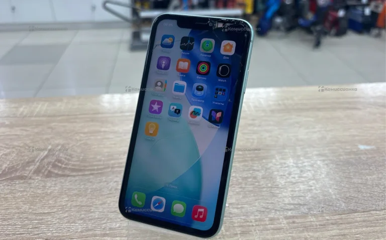 Apple iPhone 11 4/128 ГБ