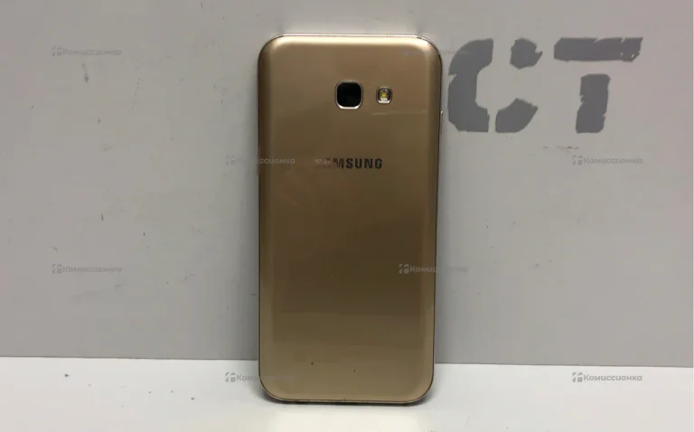 Samsung Galaxy A5 (2016) 2/16 ГБ