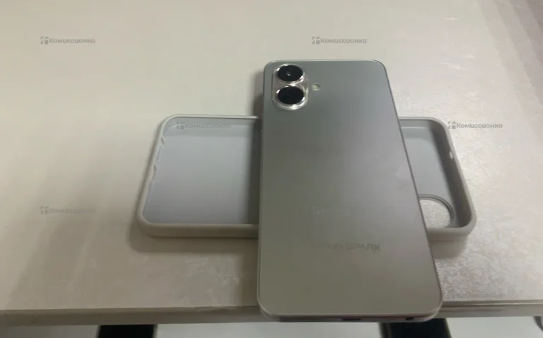 Tecno Spark Go 2 4/128 ГБ