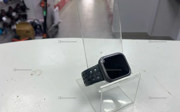 Часы Apple Watch SE Nike 40mm