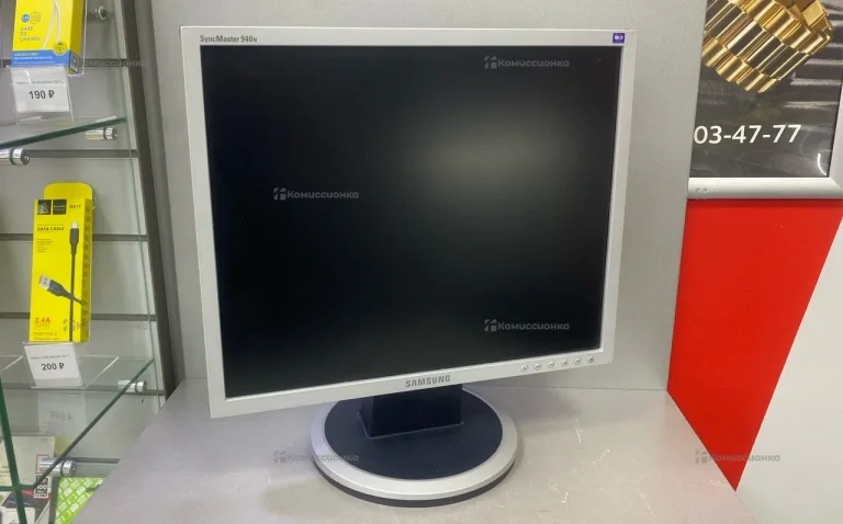 Монитор Samsung SyncMaster 940N