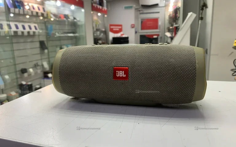 Колонка  JBL CHARGE 3