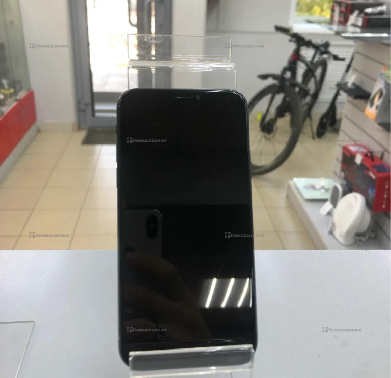 Apple IPhone X 64 ГБ