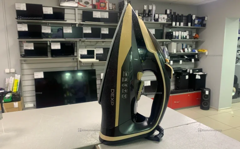 Утюг DEXP CE2600SW