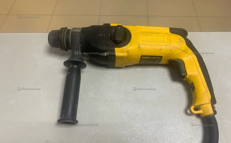 перфоратор DeWALT D25103-QS