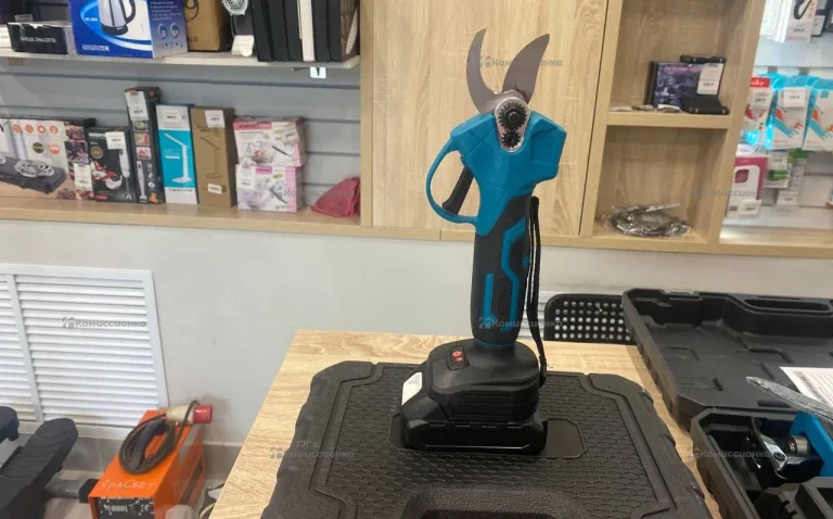 Сучкорез MAKITA АКБ
