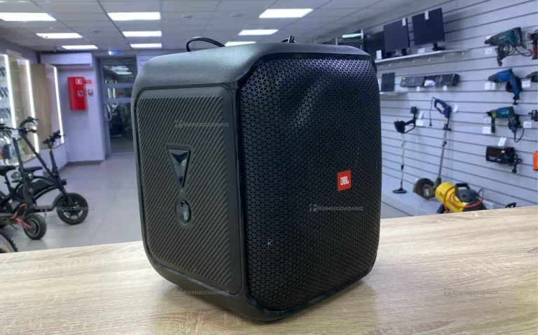 Колонка JBL Encore Essential