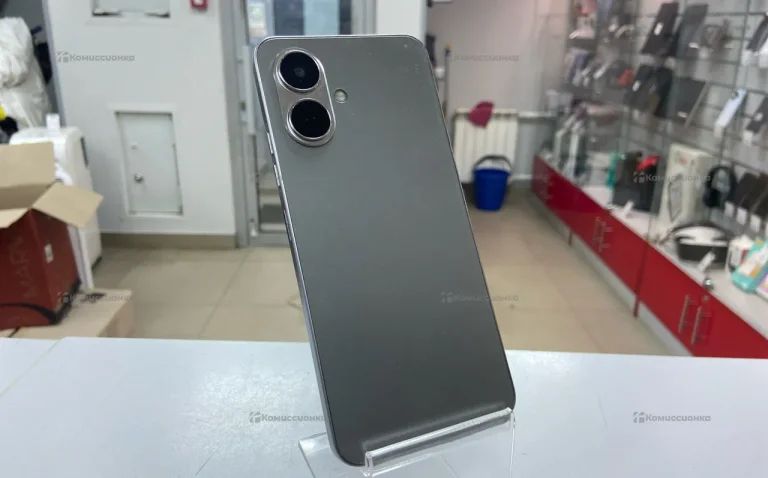 Tecno Spark Go 2 4/128 ГБ