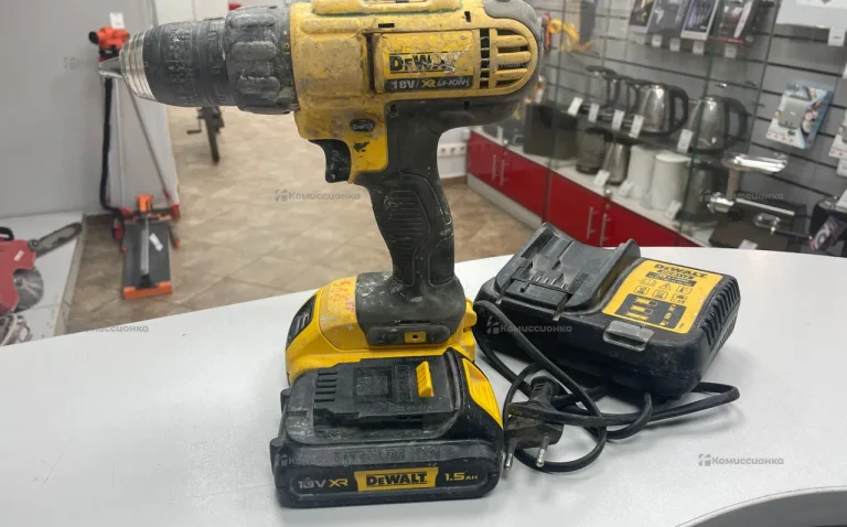 Аккумуляторный Дрель шуруповерт Dewalt DCD771
