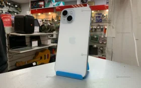 Apple iPhone 15 6/128 ГБ