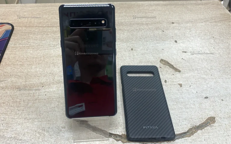 Samsung Galaxy S10 5G 8/256 ГБ