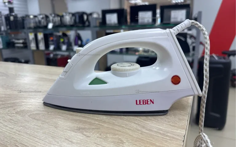 Утюг Leben