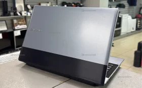 Ноутбук  Samsung RV520