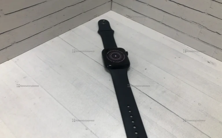 Часы  Apple Watch Se 2 44mm