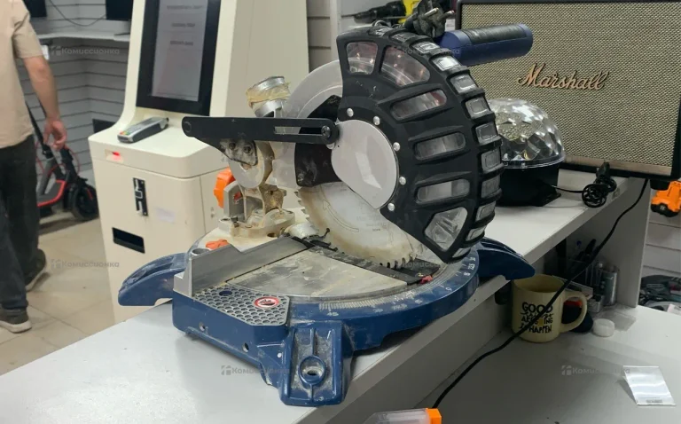 торцовочная пила Power J1G-ZP1A-210D