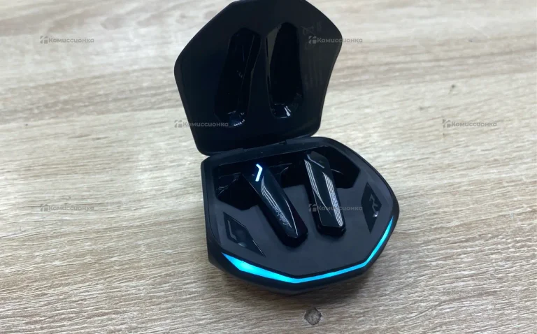 Наушники  Celebrat