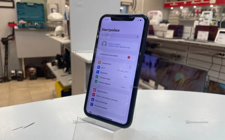 Apple iPhone XR 3/64 ГБ