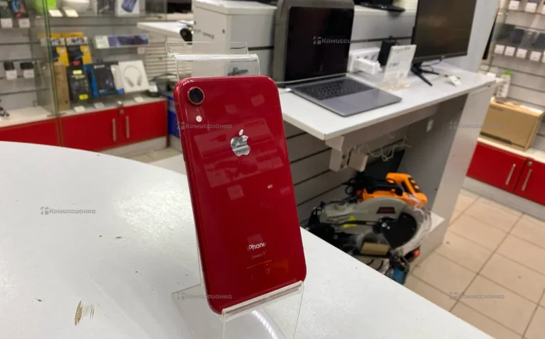 Apple iPhone Xr 64 ГБ.