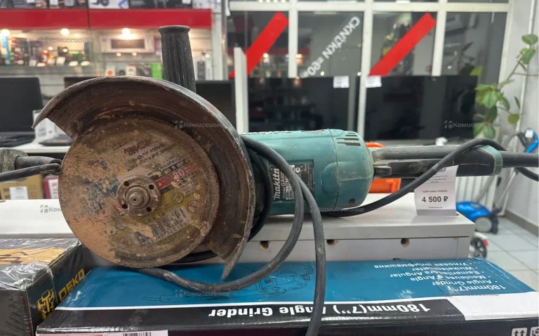 УШМ makita GA9020