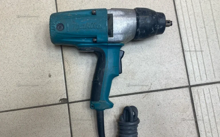 Гайковерт makita TW0350