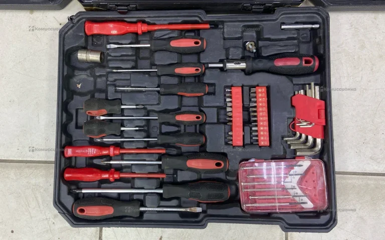 чемодан инструментов krafttechnik