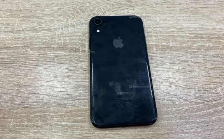 Apple iPhone XR 64 ГБ