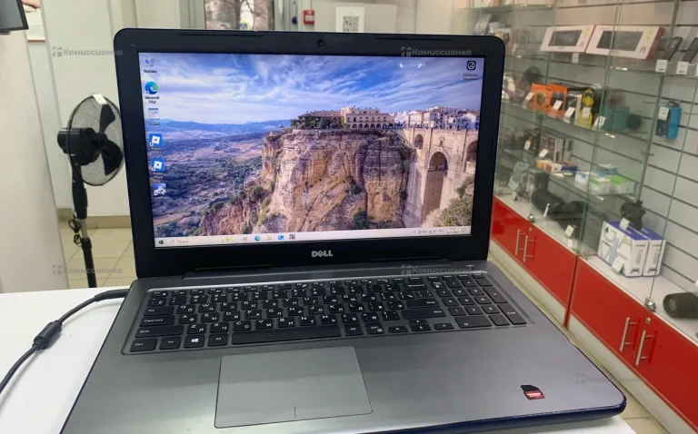 Ноутбук Dell