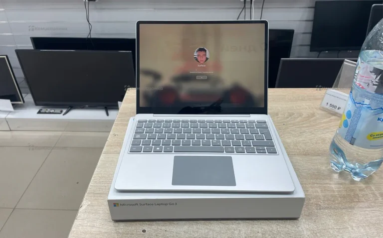 Ноутбук  Microsoft surface laptop go3