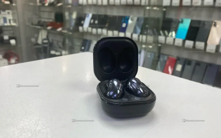 Наушники  Samsung buds