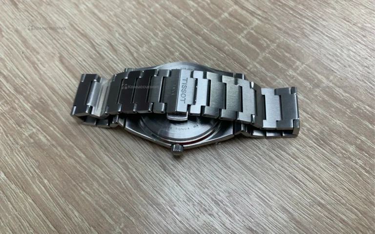 Часы  tissot 1853 T137410A