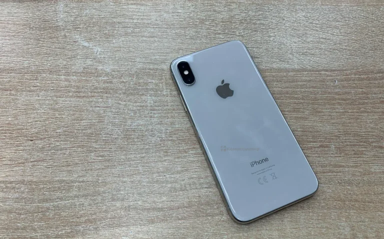 Apple iPhone X 3/64 ГБ