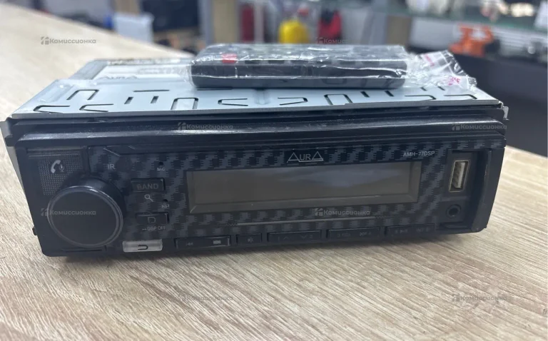 Автомагнитола  Aura AMH-77DSP