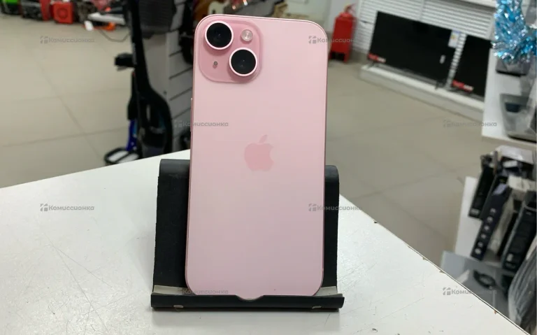 Apple iPhone 15 6/128 ГБ